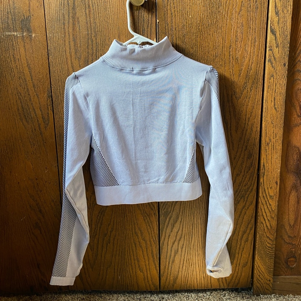 cropped gym long sleeve jacket